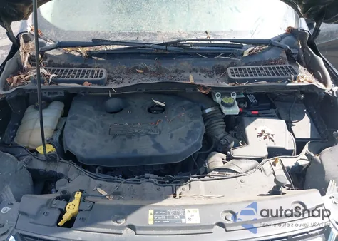 2014 Ford Escape Titanium z USA, uszkodzony, nr VIN 1FMCU0J99EUA27367